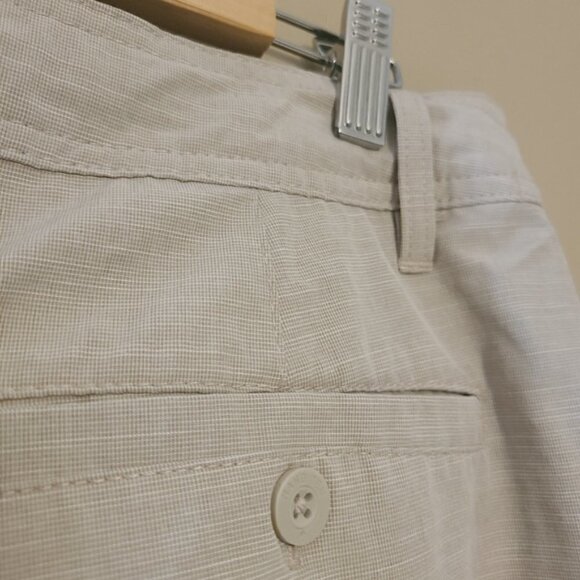 Hang Ten | Men's Tan Hybrid Shorts (Waist 34) - Picture 15 of 16